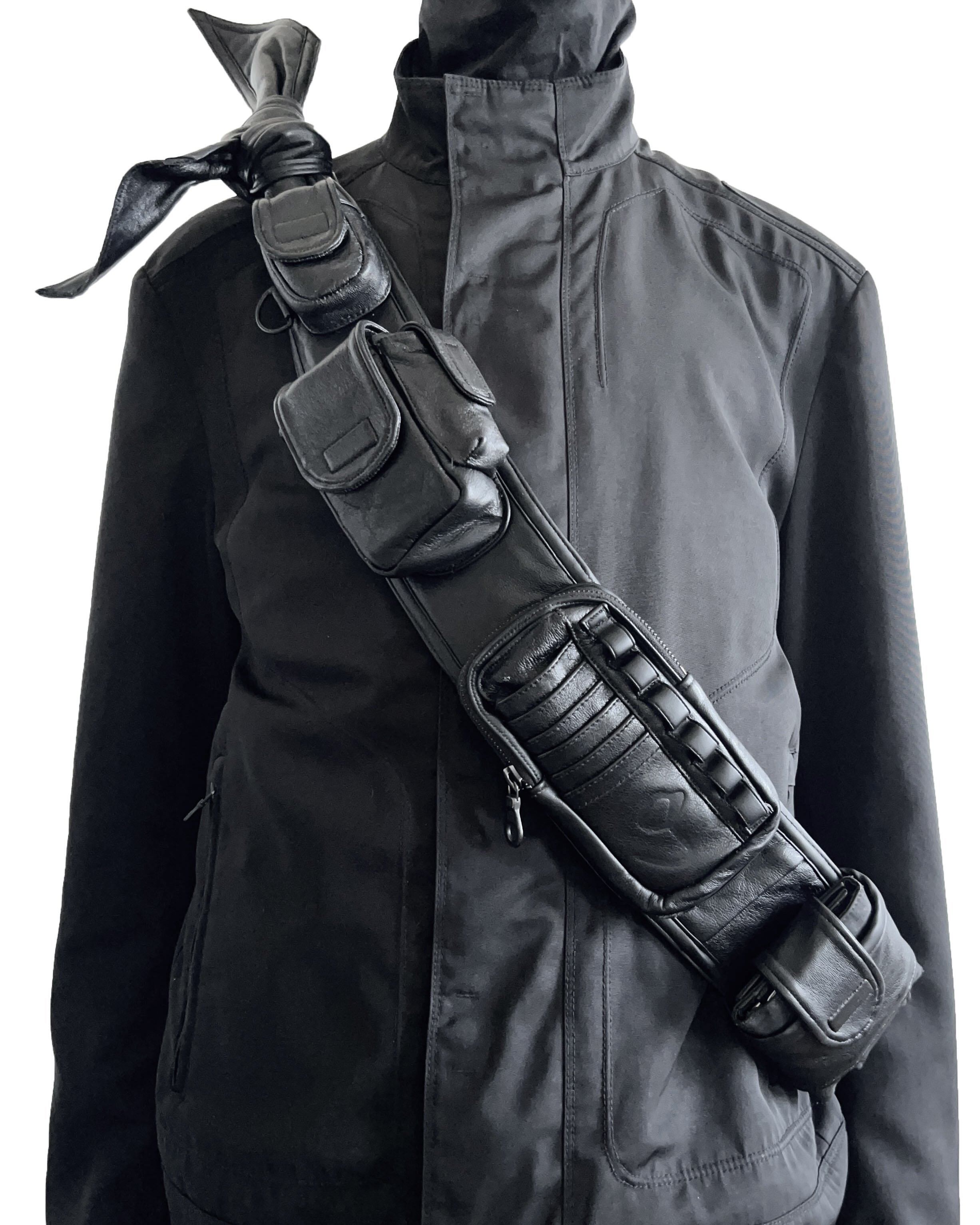 Qoo　greco nomad sling bag — greco